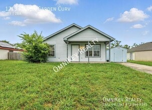Building Photo - 1713 Manor Garden Curve