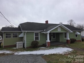 Building Photo - 114 Blacksnake Rd