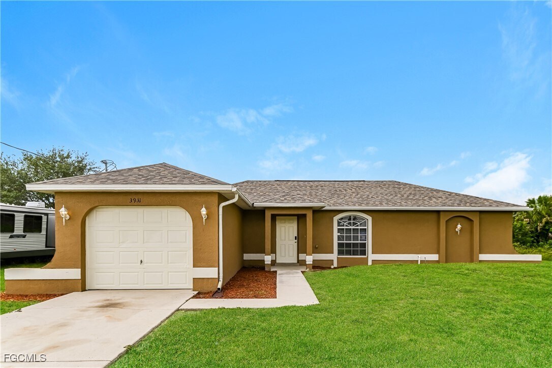 Foto principal - 3931 20th St W