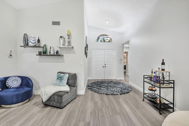 Building Photo - 7946 Sailing Shores Terrace