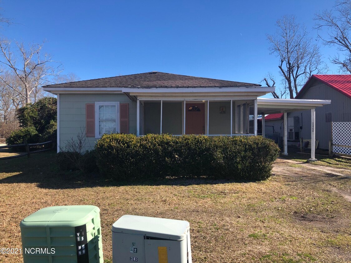 2400 Holden Beach Rd SW, Supply, NC 28462 House Rental in Supply, NC