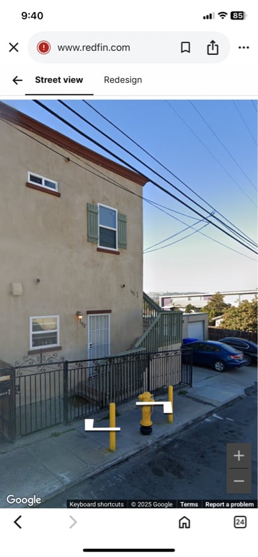 Building Photo - 102 W Hall Ave