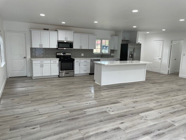 Updated Kitchen and entire Home - 12472 Woodlawn Ave