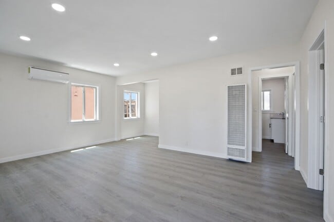 Building Photo - 2348 Revere Ave