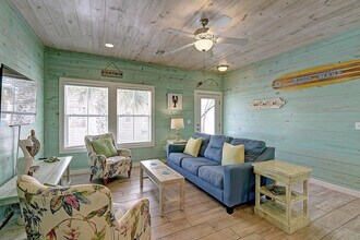 Building Photo - 1617 S Station St