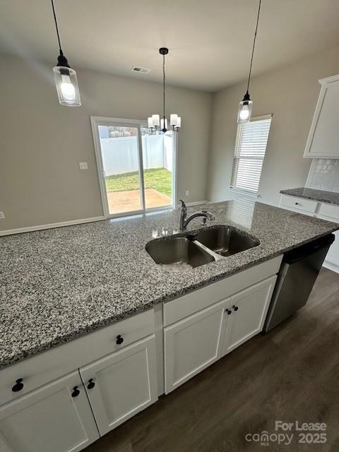 Foto del edificio - 7028 Stoney Wood Ln