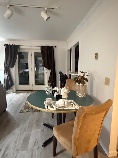 Building Photo - 1049 Danby Rd