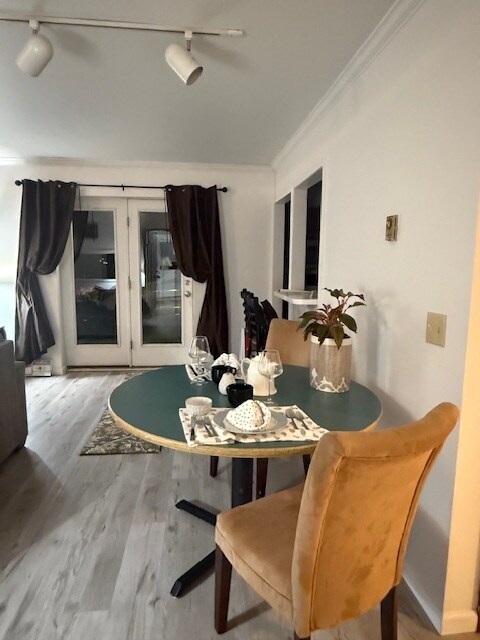 Foto del edificio - 1049 Danby Rd