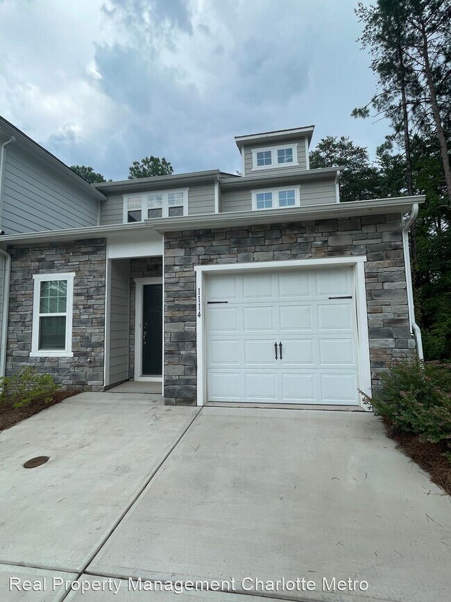 Building Photo - 3 br, 2.5 bath House - 1114 Streamside Lane