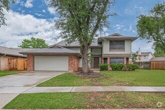 Building Photo - 2115 Streamcrest Ln