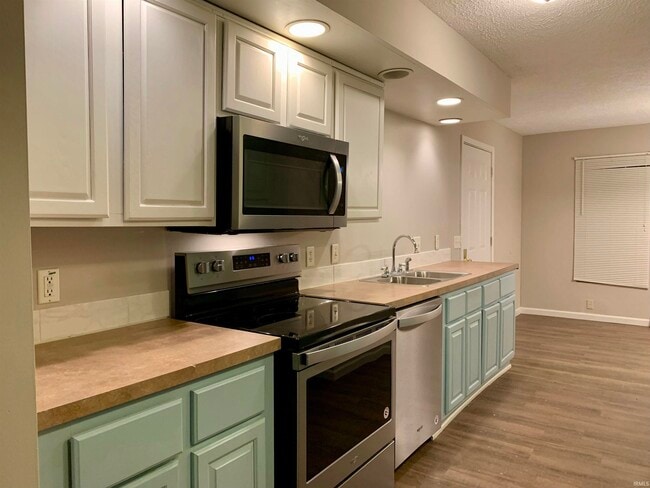 Building Photo - 4212 W Curry Ct