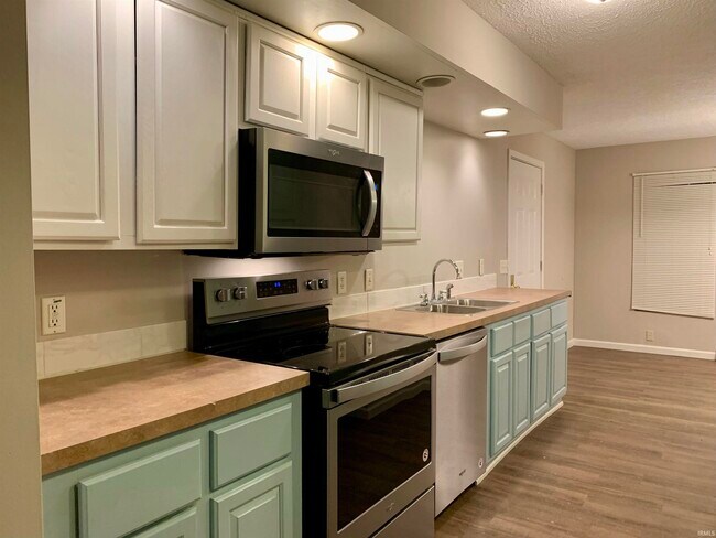 Foto del edificio - 4212 W Curry Ct