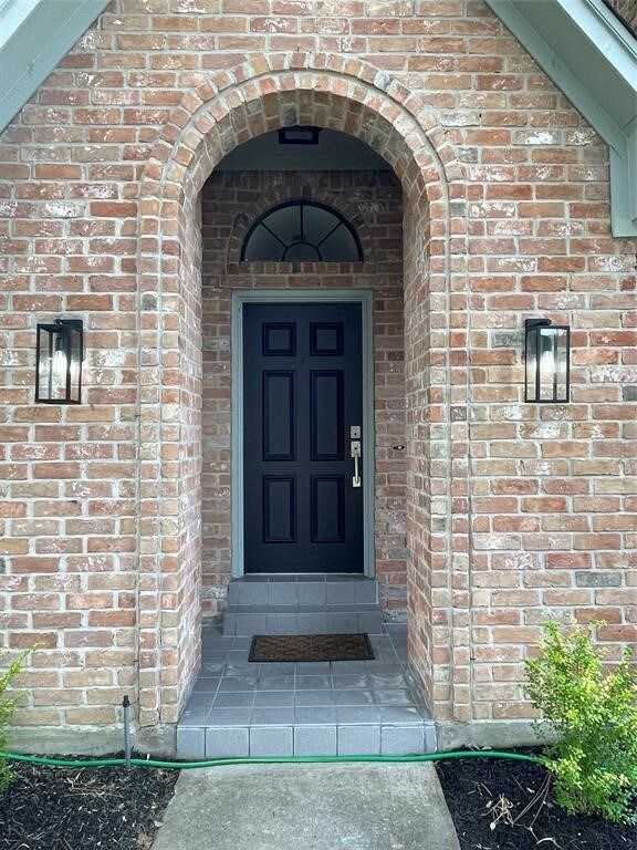 Foto del edificio - 1015 Cascade Creek Dr