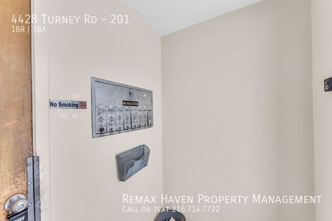 Foto del edificio - 4428 Turney Rd