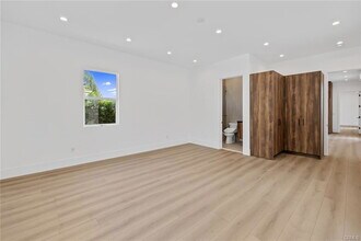 Building Photo - 17175 Rayen St