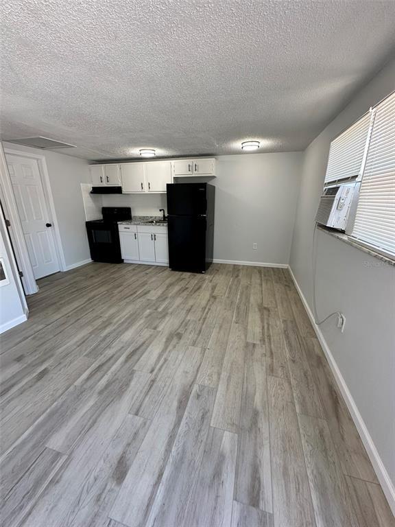 Building Photo - 14003 Sandy Ct