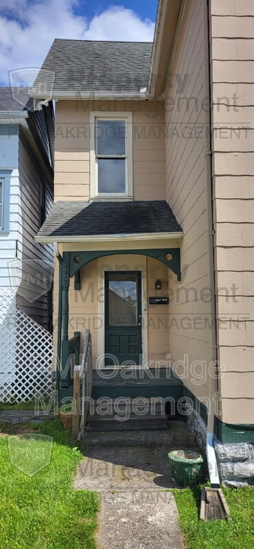 Building Photo - 227 1/2 S Downing St