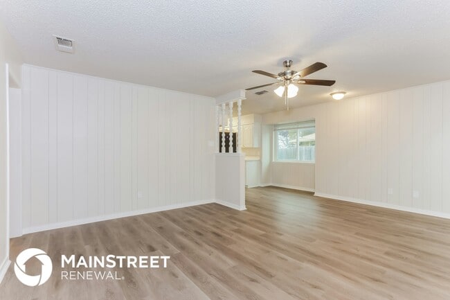 Building Photo - 328 Bennett Cir