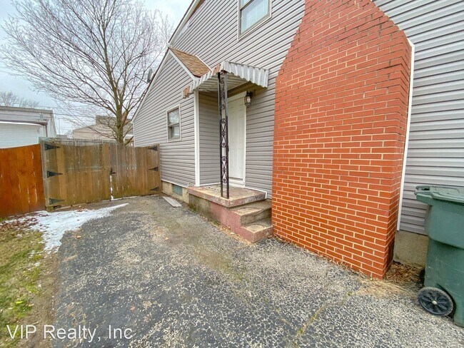 Building Photo - 4 br, 2 bath House - 3557 Bremen St.