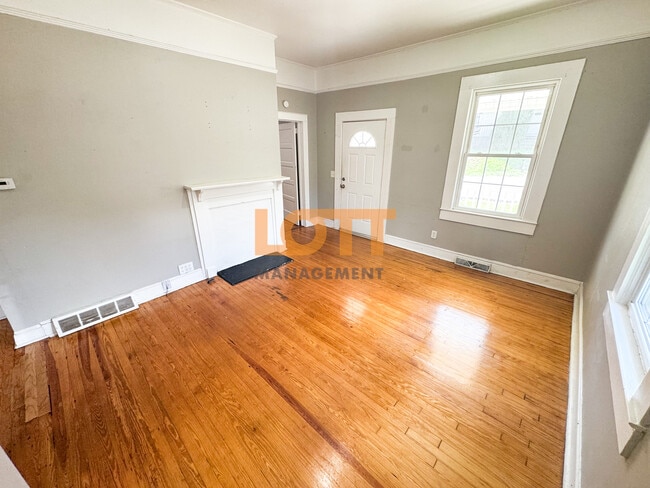Building Photo - 326 Ligon St