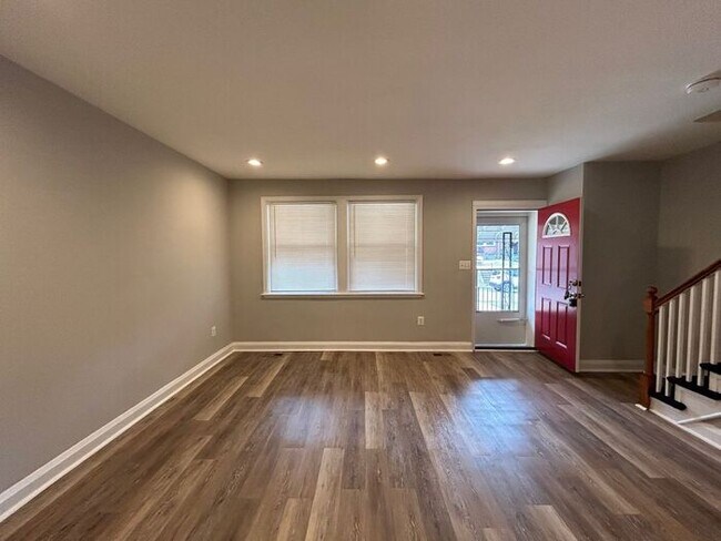 Building Photo - 3 Bedroom County Home - Opportunity Area