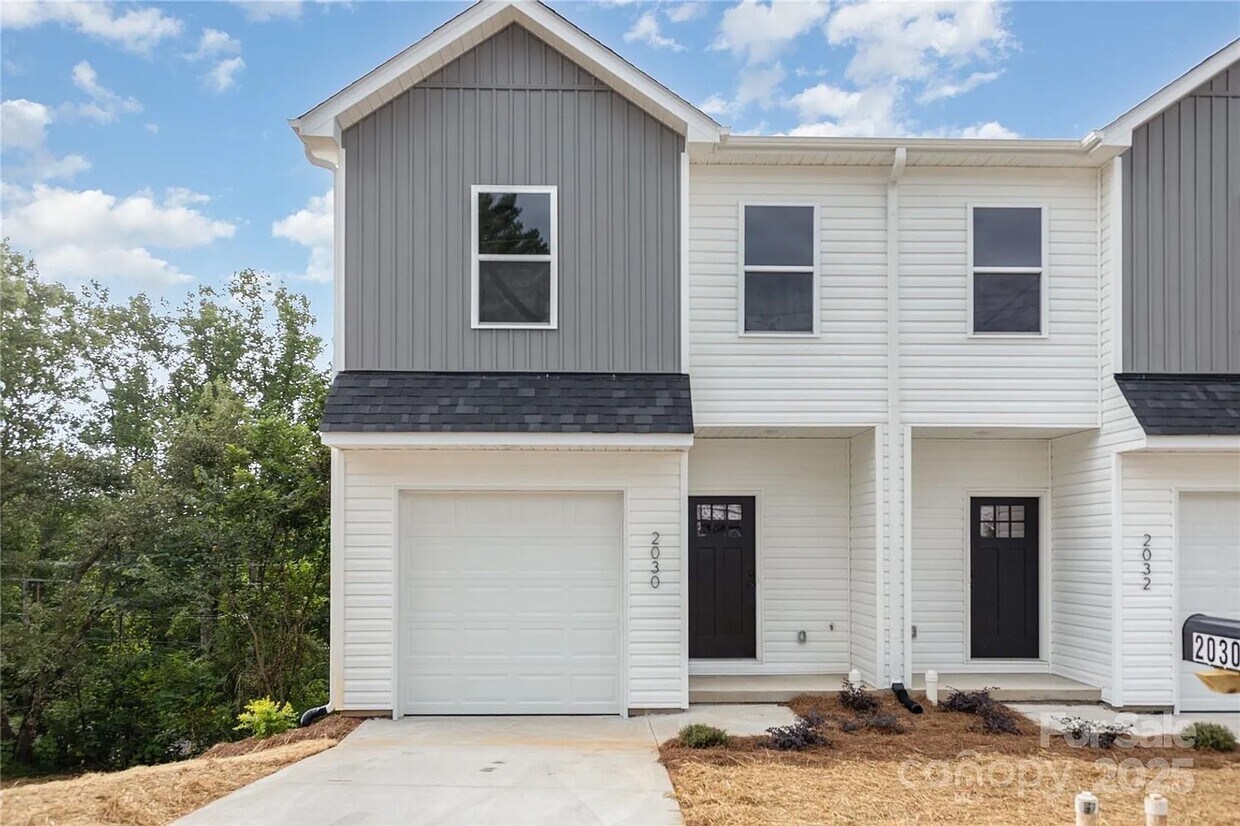 Foto principal - New Construction 3 Bed 2.5 Bath Home in Hi...