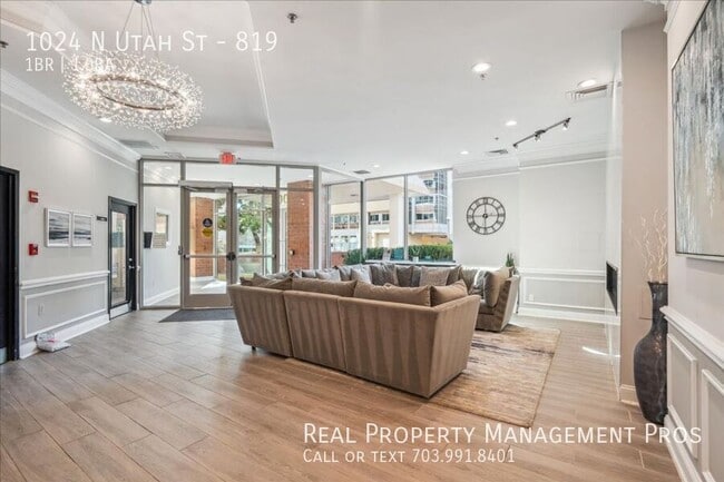 Photo - 1024 N Utah St Apartment