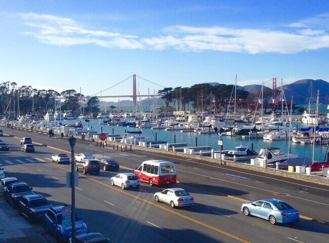 Foto del edificio - 543 Marina Blvd