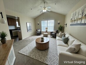Building Photo - 119 Vixen Cir