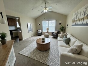 Building Photo - 119 Vixen Cir