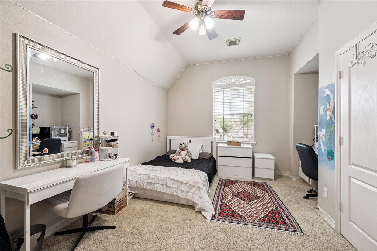 Foto principal - 5626 Brennan Ridge Ln