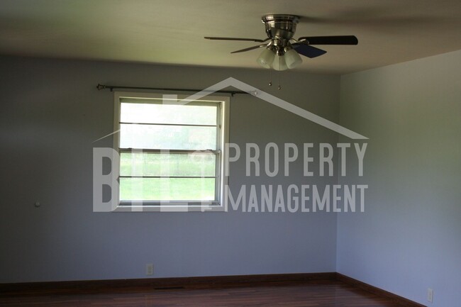 Building Photo - 3 Bedroom In Heart of Branson