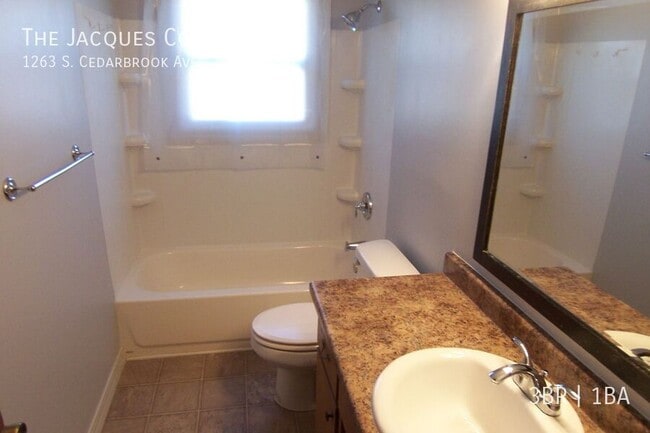 Foto del edificio - 1263 S Cedarbrook Ave