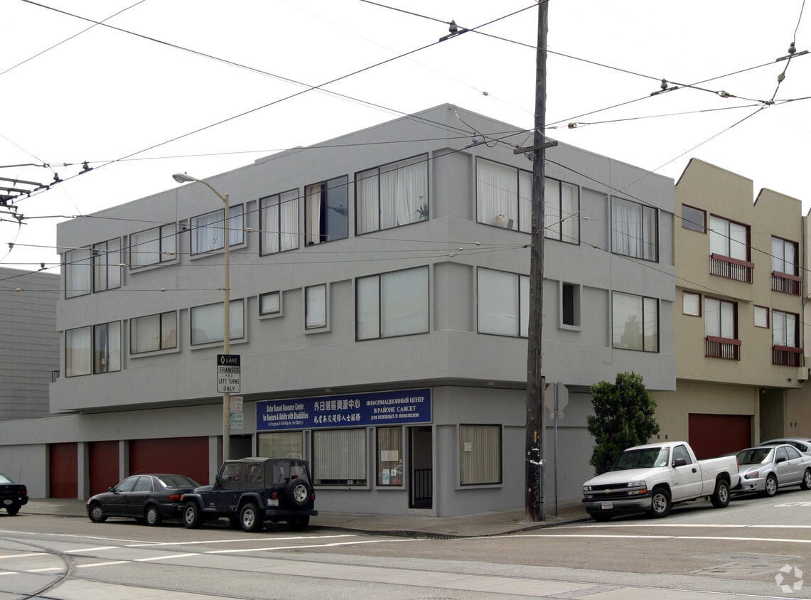 Primary Photo - 2445-2451 Judah St