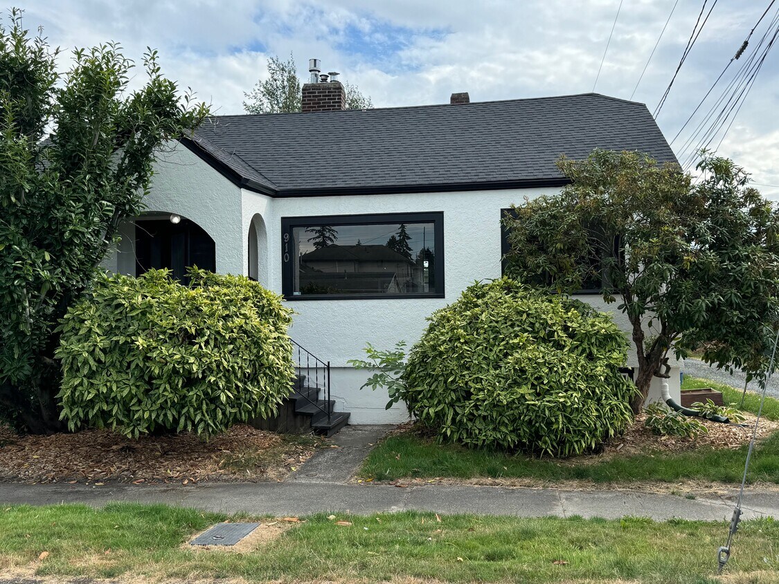 Foto principal - 910-911 Carolina St