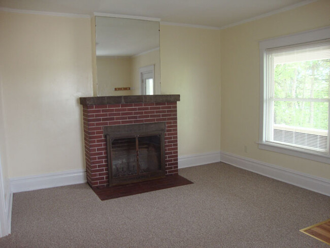 Fireplace (non-working) in Living Room. - 14 E Weber Ave
