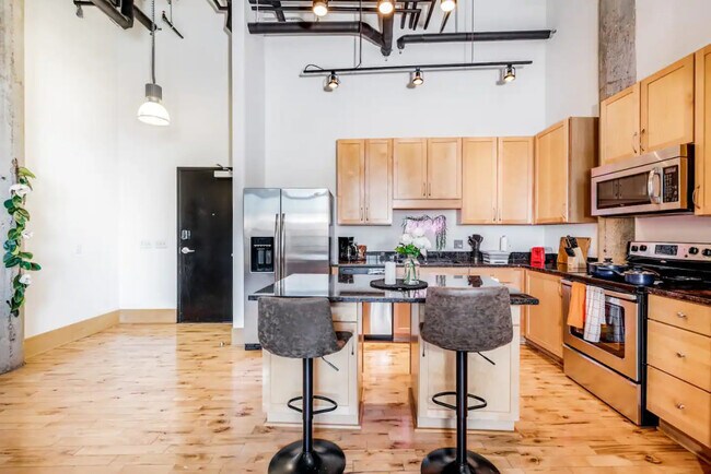 Foto del edificio - AdlerFrame Lofts