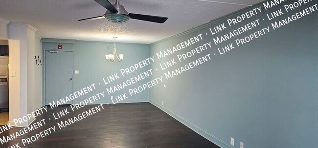 Foto del edificio - 1131 Stringers Ridge Rd