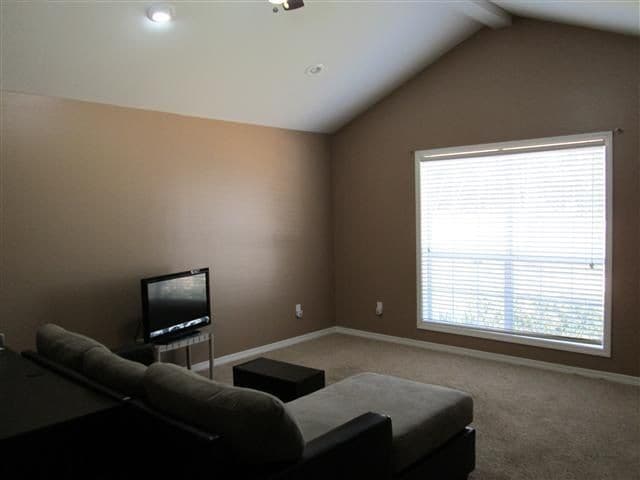 Foto del edificio - 629 S Barnett Springs St