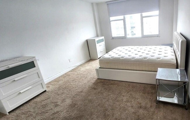 Building Photo - 5600 Collins Ave