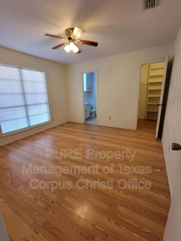 Building Photo - 741 Briston St