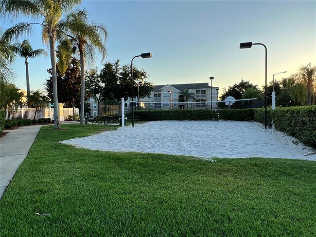 Building Photo - 8169 Fan Palm Way