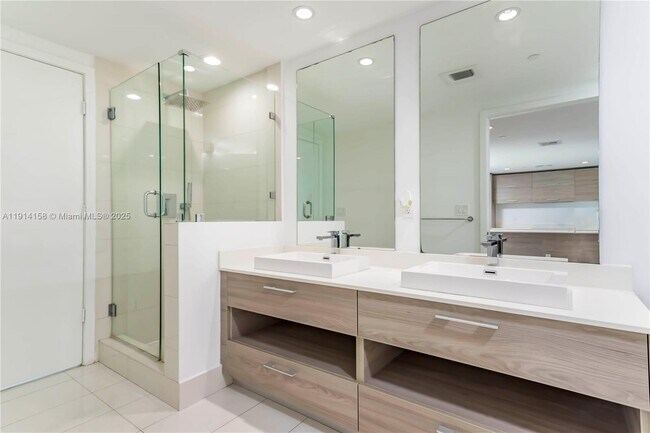 Building Photo - 1300 S Miami Ave