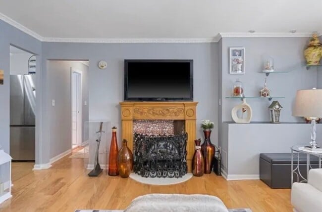 Building Photo - 38 Juniper St