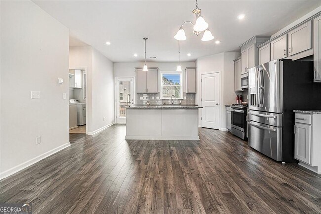 Foto del edificio - 3320 Reagan Way