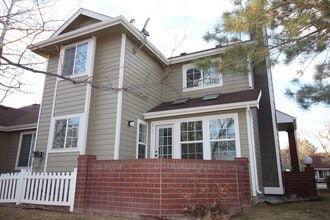 Building Photo - 980 Richmond Dr