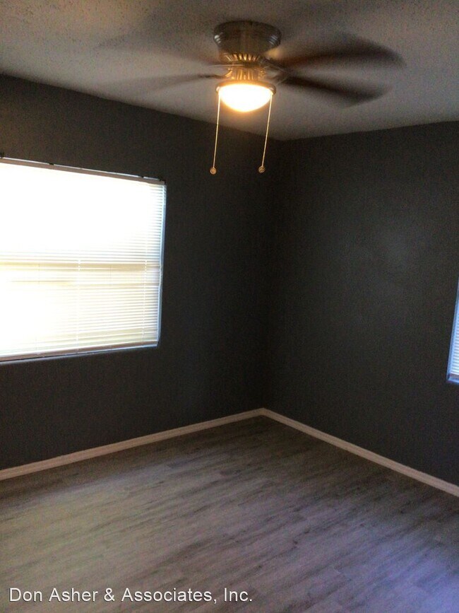 Foto del edificio - 3 br, 1 bath House - 932 Columbia street