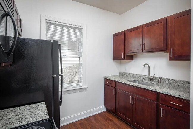 Building Photo - 476 Terrace Blvd