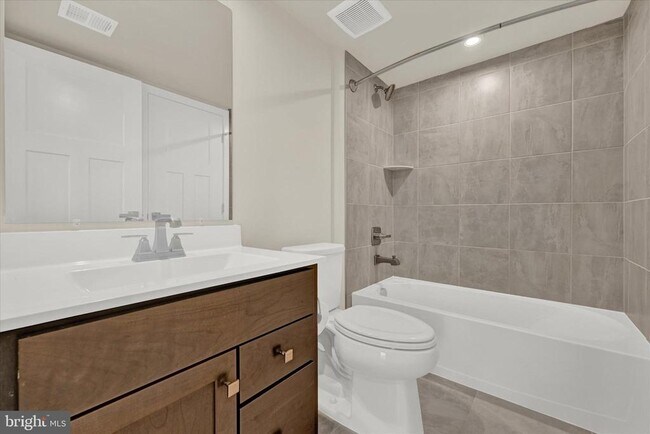 Foto del edificio - 7907 Olive Branch Ln