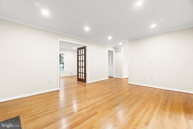 Foto del edificio - 1830 Clifdale Ct